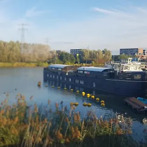 https://kellys-room-euphrate-houseboat.amsterdamhotelsnl.com