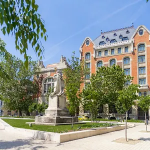 https://a_tta-luxury-suites.inbudapesthotels.com
